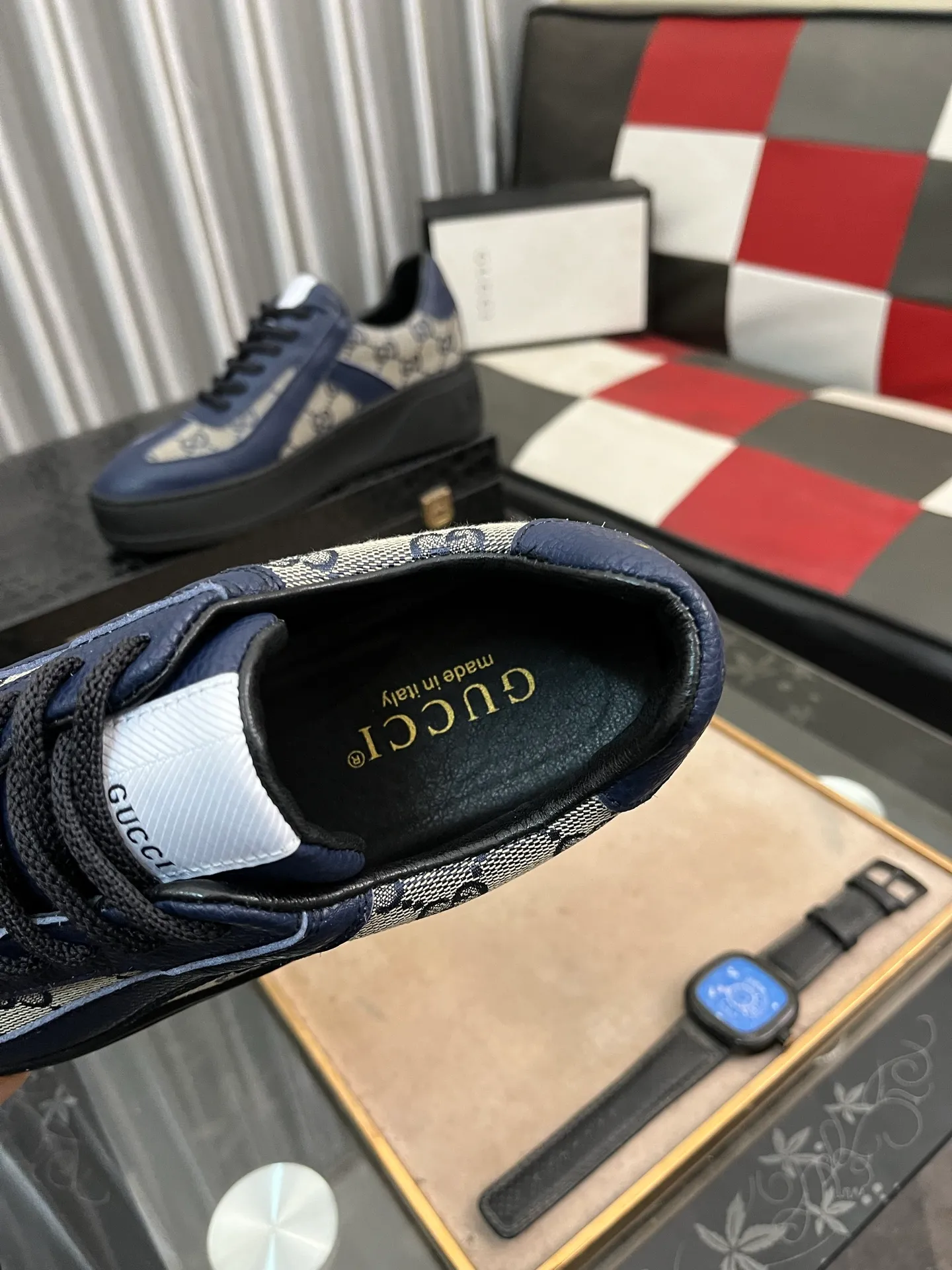 Men's shoes💰420⌚️⌚️[GUCCI] Gucci men's casual shoes are absolutely popular🔥The ultimate matching item for trendy men! The charm of super texture is irresistible, the main recommendation, the flower leather color is bright! The upper is made of high-quality cowhide with branded fabrics, pigskin lining for the feet, and wear-resistant rubber sole, which is noble and elegant! Extremely comfortable🎁🎁You can be as handsome as you want💪 38-443️⃣colors available